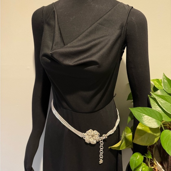 Authentic Chanel belt crystal rhinestone flower - Picture 3 of 13